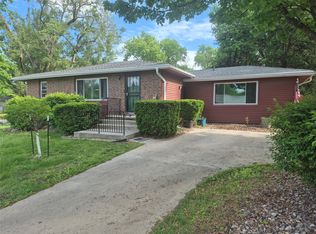 435 E Leach Ave, Des Moines, IA 50315