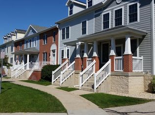 1229 Prospect Cmns, Sun Prairie, WI 53590