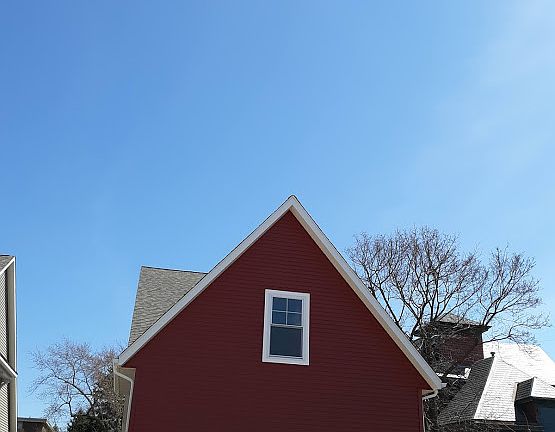 3rd image of 813 N Notre Dame Ave