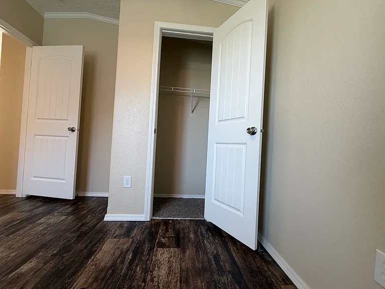 709 N Collins Fwy #213 — Photo 22