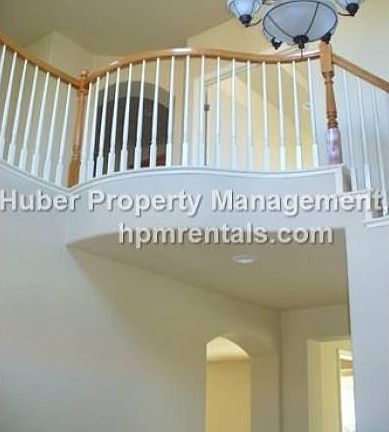 3rd image of 2231 Lohse Ln