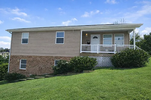 1303 Lawrence St Photo 1