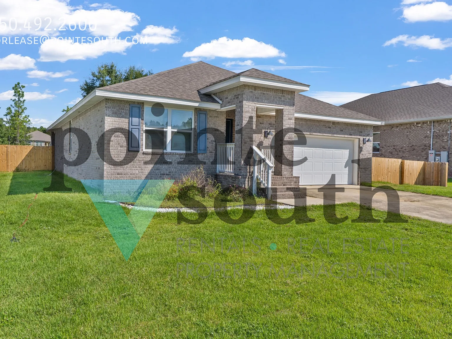 4-Bedroom in Milton! — Photo 2