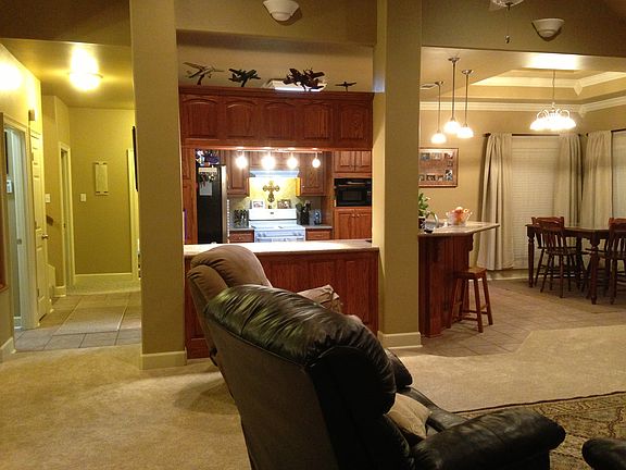 open floor plan-LR/kitchen