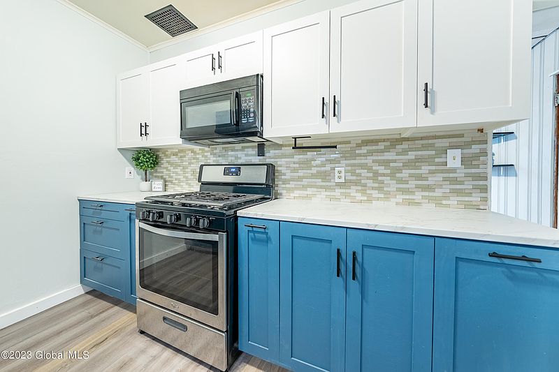 5th image of 2325 Harrison Street