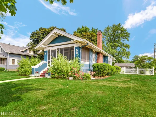 417 Bowser Ave, Chesterton, IN 46304