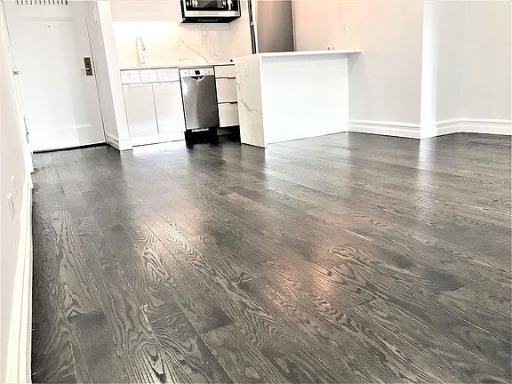 3rd image of 5 Tudor City Pl #150B