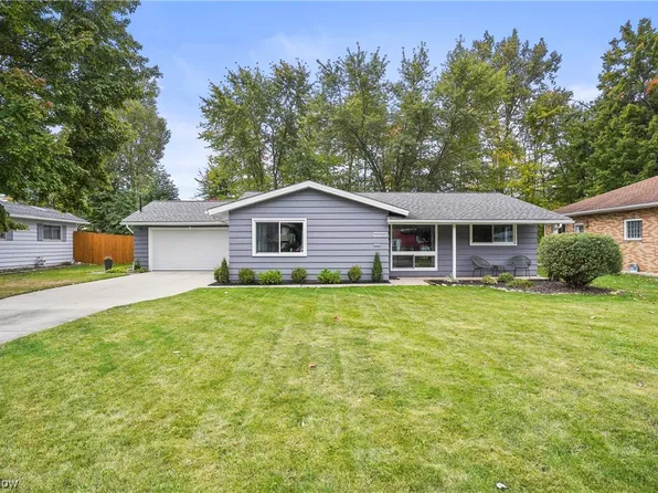 21375 Willow Ln, Strongsville, OH 44149