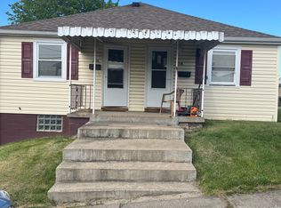 29 2nd St #1, Irwin, PA 15642