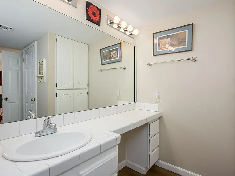 12212 N Paradise Village Pkwy S — Photo 36