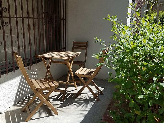 4th image of 3658 Mentone Ave APT 4