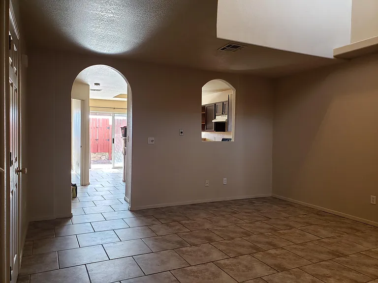 3854 Van Ess Ct — Photo 4