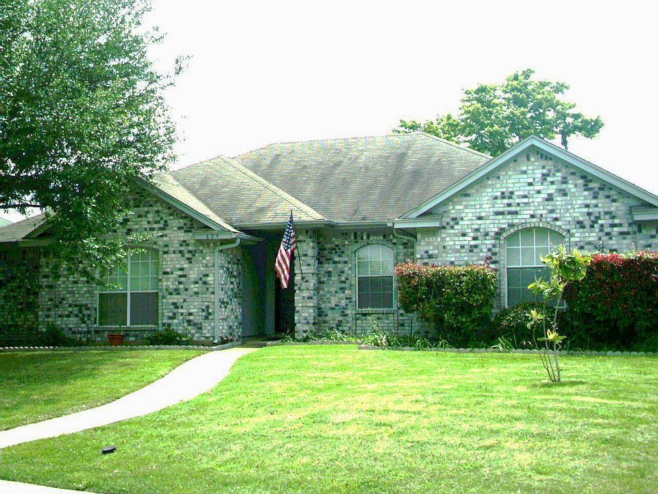 Front - Nice Curb Appeal