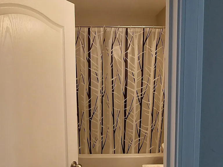 388 Glasgow Dr — Photo 18