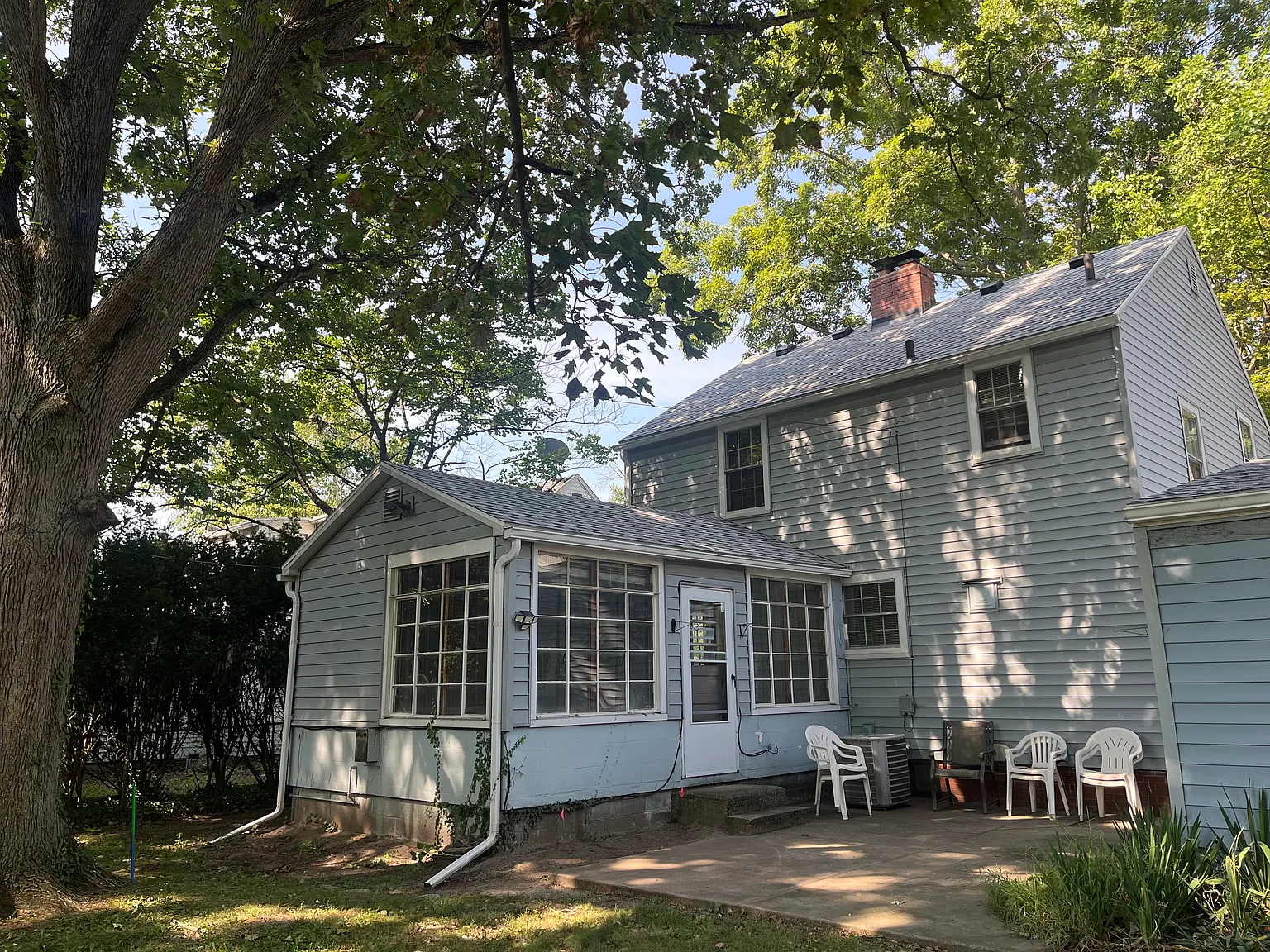 3 bed, 1.5 bath, 1274 sqft, $1,600 — Photo 3