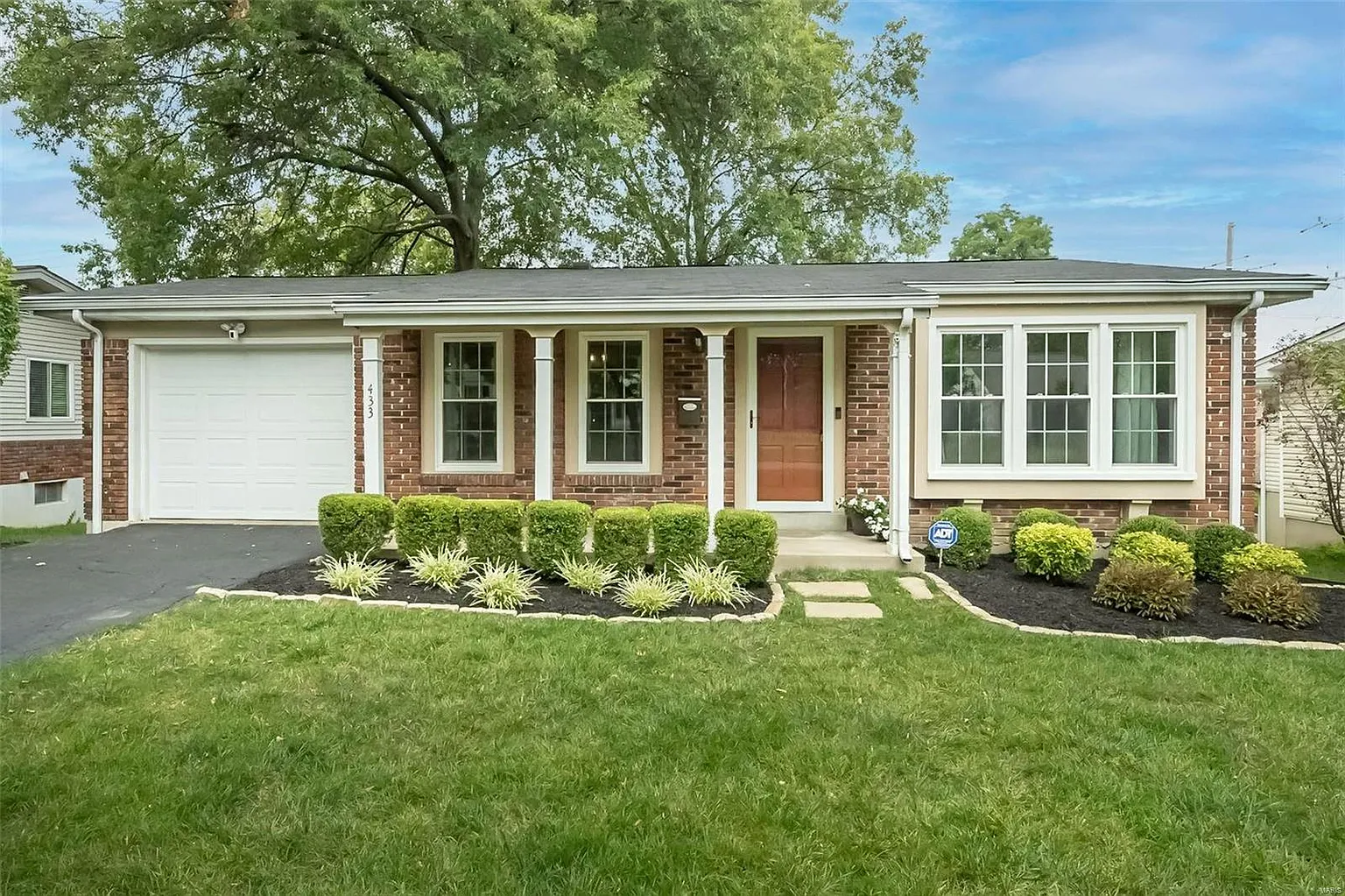 433 Alfred Ave photo 1