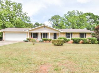 1386 Cotton Creek Dr, Lawrenceville, GA 30045