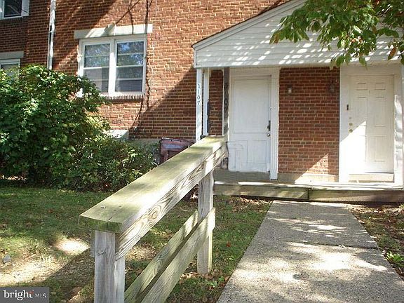 2nd image of 3107 W 2nd St