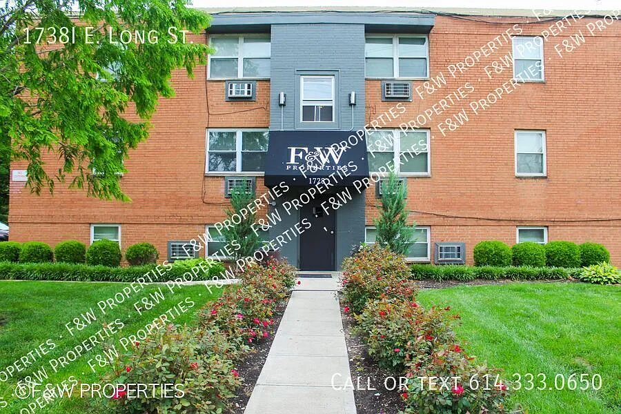 Long View Apartments. 2BR/1BA — Photo 2