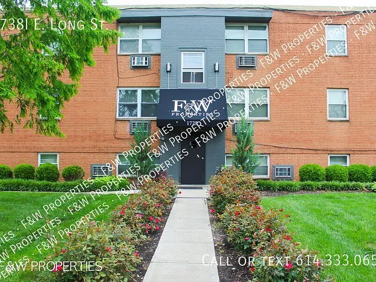 1738I E Long St — Photo 2