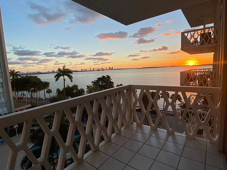 1430 Brickell Bay Dr #603 — Photo 20