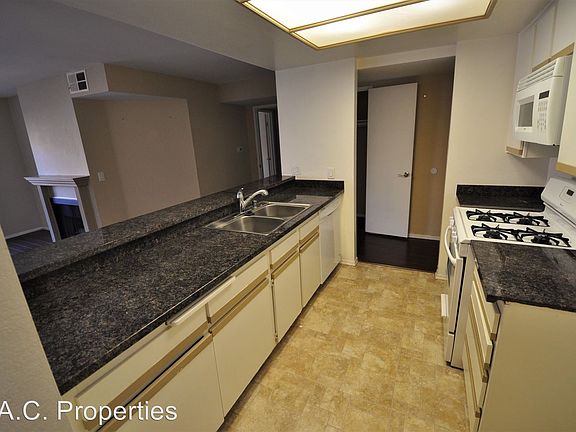 4th image of 3960 Carpenter Ave APT 102