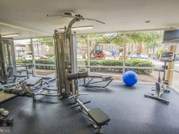 2616 Fort Farnsworth Rd #245, Alexandria, VA 22303