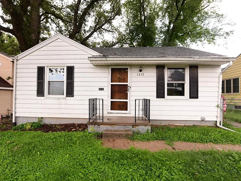 1317 Washington St — Photo 17