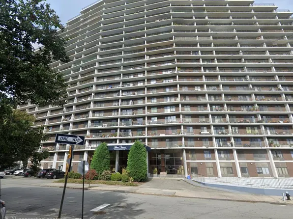 2540 Shore Boulevard #20N, Astoria, NY 11102