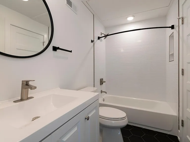 2434 N Mascher St #3 — Photo 13