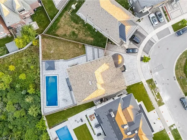 33 Keatley Dr, Vaughan, ON L6A 4Y3