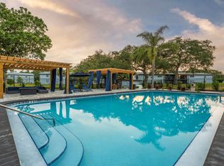 Altura Largo, Largo, FL 33774
