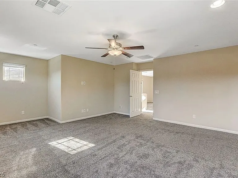 2934 Caxton Grove Dr — Photo 13