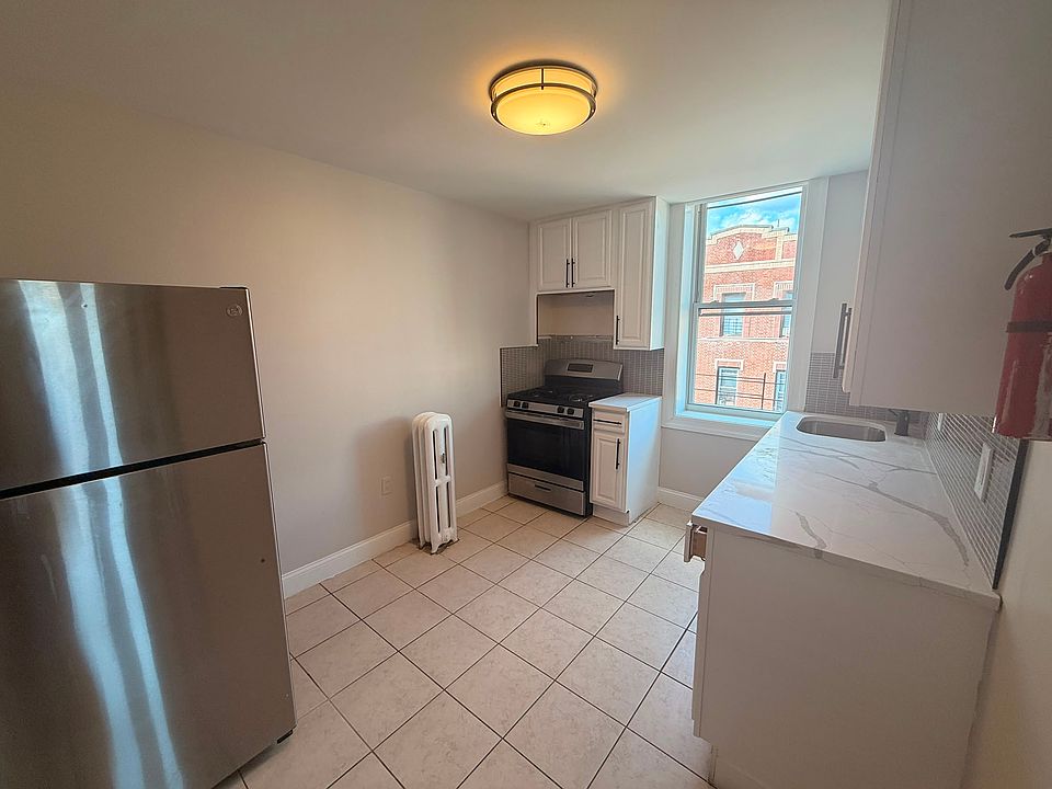 1st image of 403 53rd St #22R