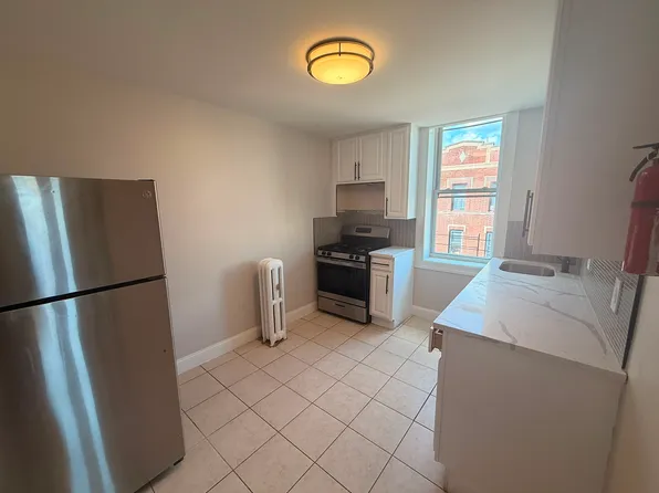 403 53rd Street image 1 of 6