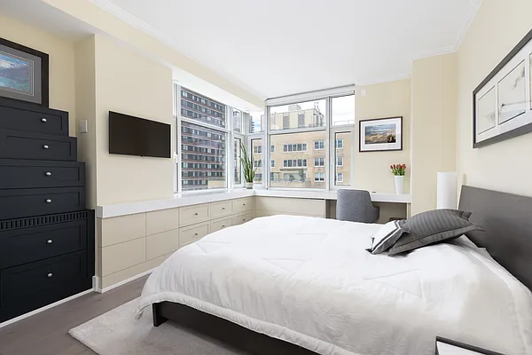 Sold by Compass | media 13