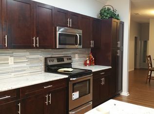 32007 Hedgerow Dr, Zephyrhills, FL 33543