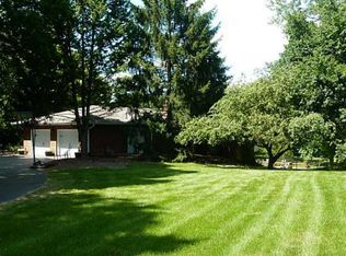 302 Mill Farm Rd, Noblesville, IN 46062