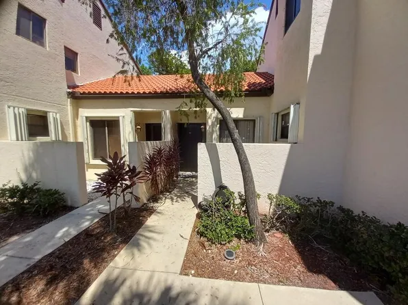 13 Via De Casas Sur #103, Boynton Beach, FL 33426