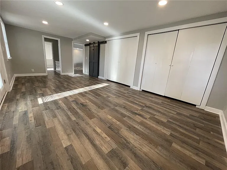 3492 Point View Cir — Photo 69