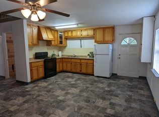 131 Creekside Dr, Bastrop, TX 78602