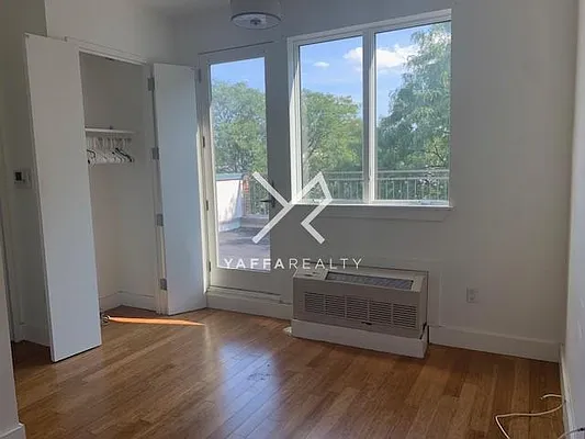 Rented by Yaffa Realty LLC | media 23