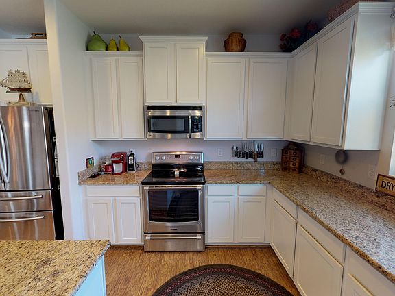 5th image of 5901 Dexter Ct