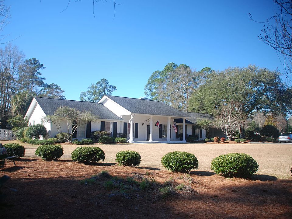 .90 Acre Stately Home