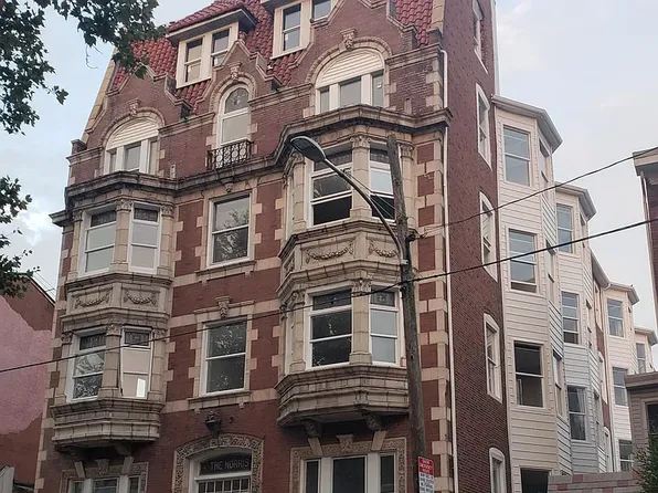 17 W Marshall St #208, Norristown, PA 19401