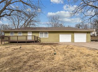 306 E 165th St, Belton, MO 64012