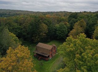 1424 Lewis Lake Rd, Union Dale, PA 18470