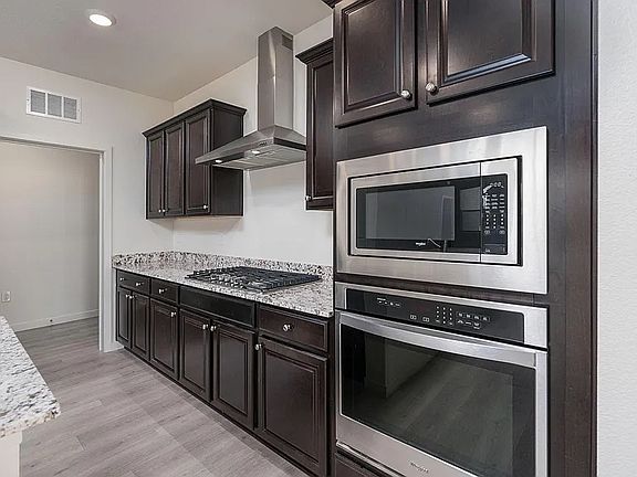 4th image of 8376 Castletroy Dr