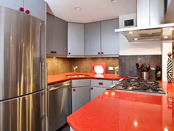5th image of 310 E 46th St APT 3Q