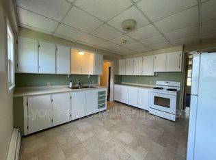 456 Washington St APT 2, Coventry, RI 02816